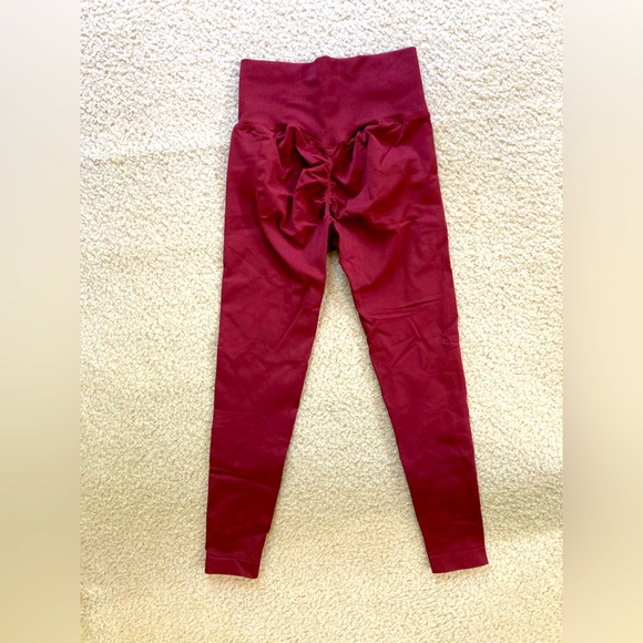 Maroon compression leggings - Picture 2 of 3